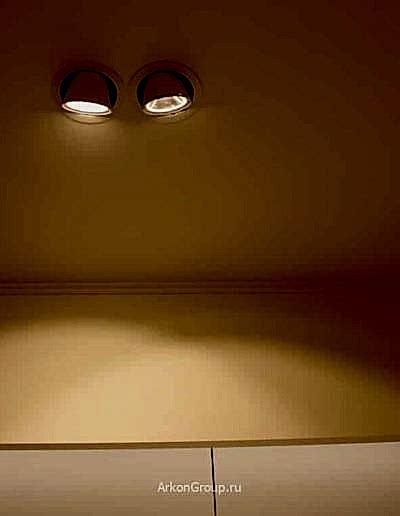 Фото Восстановление потолка из гипсокартона после удаления старых светильников. Установка и настройка новых светильников.